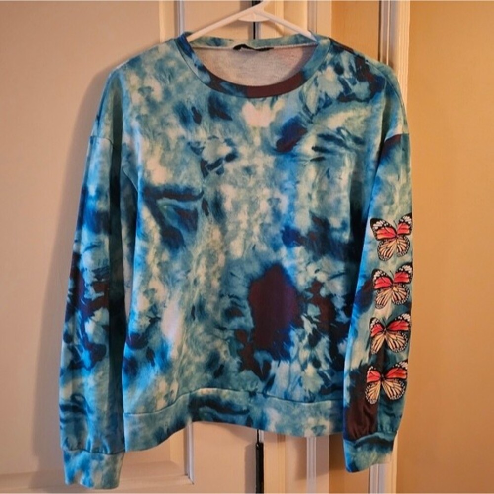 Shein Tie Dye Long Sleeve Blue/Green Shirt with Butterflies on arm. Size M